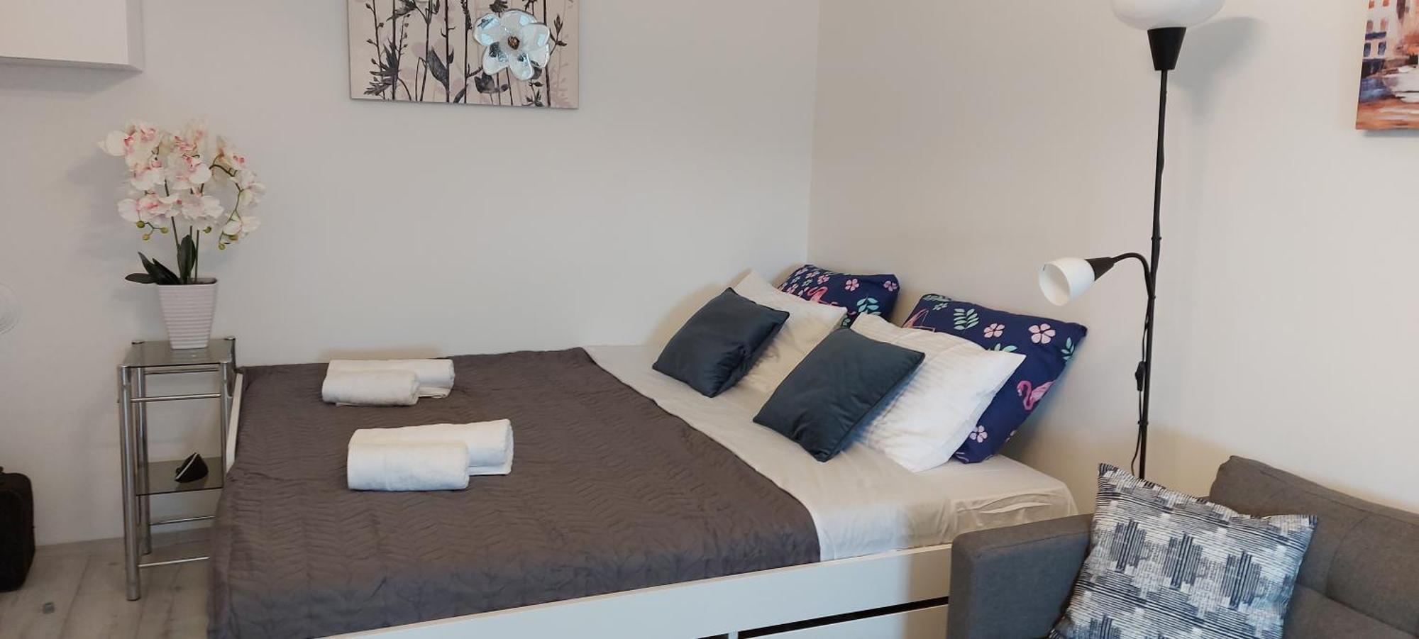 Apartman With Garage